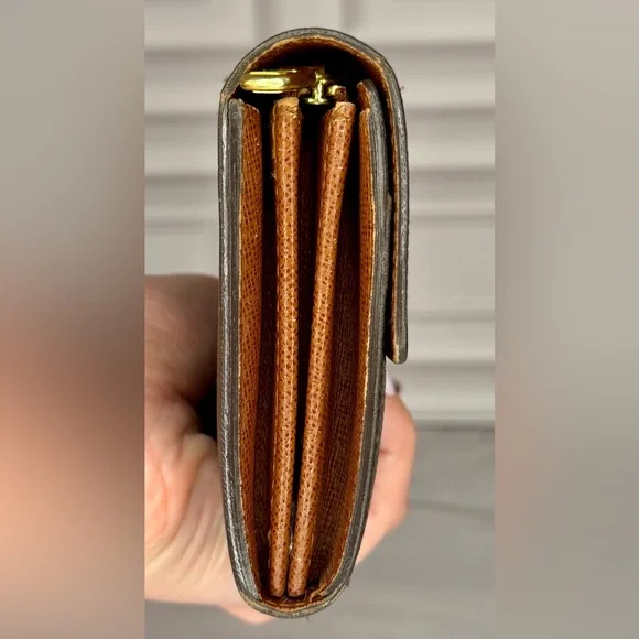 Louis Vuitton Monogram Sarah Wallet – Full Size Flap | Full Set | Vintage Icon - Picture 3 of 8